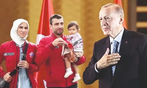 Cumhurbaşkanı Erdoğan’a yeni torun haberi