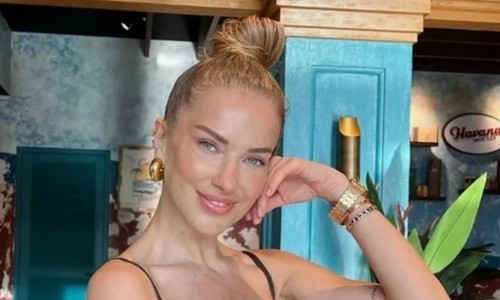 Burcu Esmersoy'un tatil kareleri takipçilerini mest etti