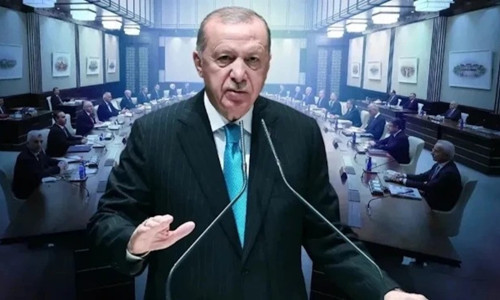 AKP’de Erdoğan’a ulaşma telaşı: Kulislerde aracı arayışı konuşuluyor