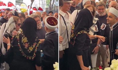 Ünlü modacının cenazesinde kadınlar da saf tutmak isteyince ortalık karıştı
