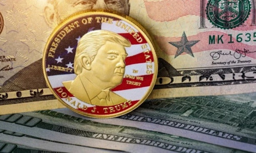 ABD'de bağımsızlığın 250'nci yılına özel Donald Trump portreli 1 dolar