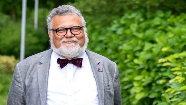 Celal Şengör zatürre hastalığına yakalandı