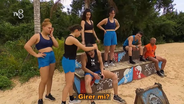 Survivor'da ilk gün heyecanı: Dokunulmazlığı kim kazandı?