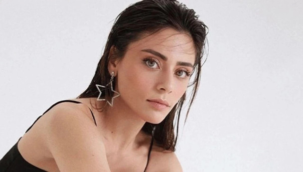 Sıla Türkoğlu son pozlarıyla göz kamaştırdı! Su gibi yorumları yağdı