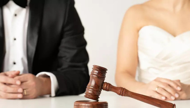 Boşanma davalarına yön verecek karar: Kusur var, tazminat yok