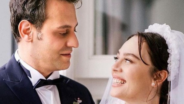 Demet Evgar’ın eşi Levent Babataş sosyal medyada yanlışlıkla ifşalandı!