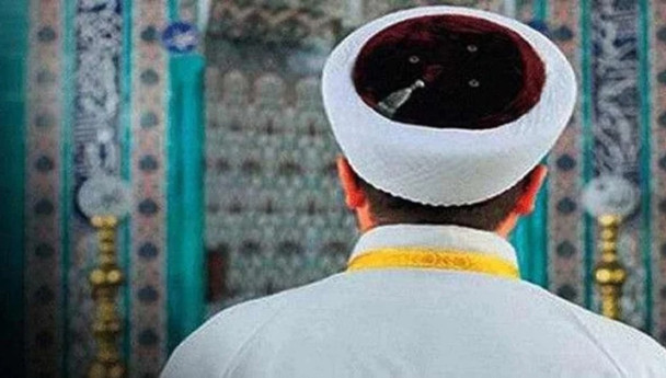 Çapkınlık skandalı sonrası müftü emekliliğini istedi: Vakıfta göreve devam etti