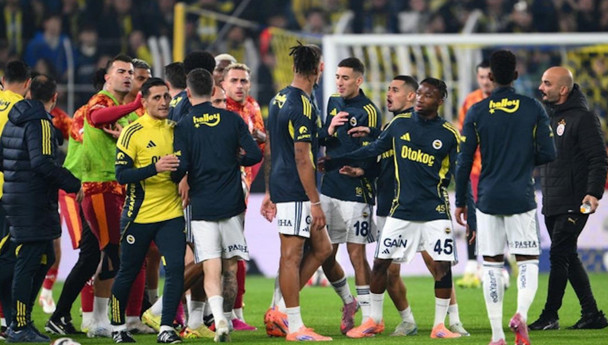 Fenerbahçe-Galatasaray derbisinde PFDK’dan cezalar ve sevkler