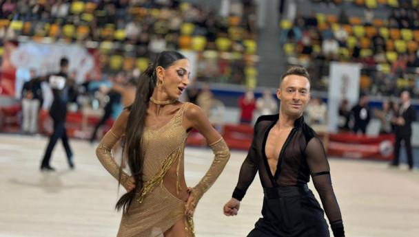 Dansın şampiyonları Ankara'yı salladı: Tam 450 dansçı aynı sahnede