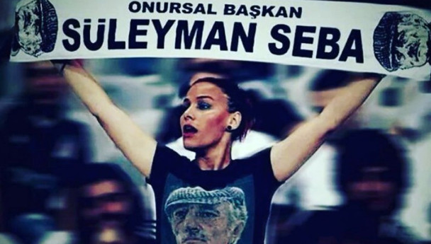 Beşiktaş'ın kızıl saçlı çılgın taraftarı Eva Hamamcı kimdir?