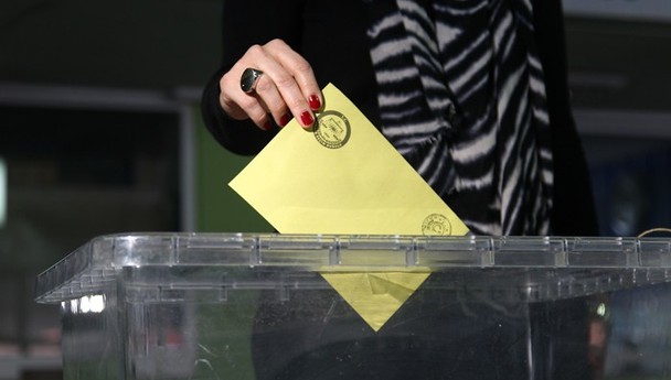 Adil Gür'den yeni referandum anketi