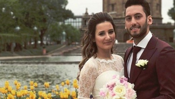 Hakan Çalhanoğlu ile Sinem Çalhanoğlu barıştı