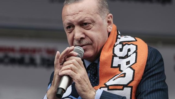Erdoğan'ın mitinginde bedava çay kavgası