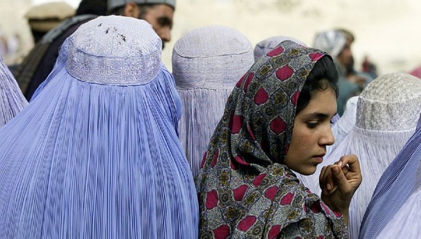Afganistan'da Özellikle Kadınların Yaşadıkları Laikliğin Önemini Gösterdi