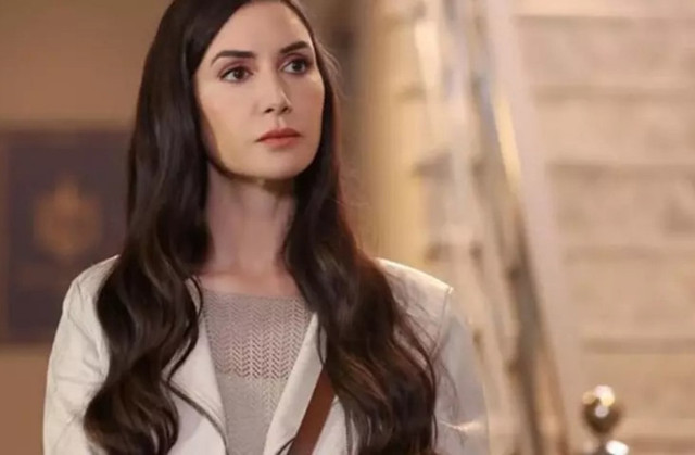 Ahu Yağtu yeni aşkıyla ilk kez görüntülendi! Yaş farkı sorusuna tepki