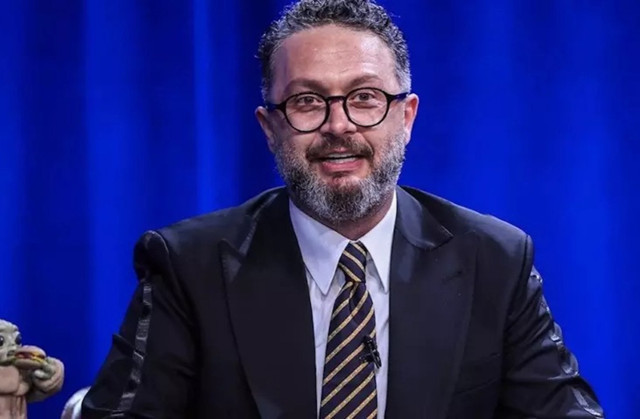 Ünlü oyuncu İbrahim Selim yeni sevgilisini sosyal medyadan ilan etti