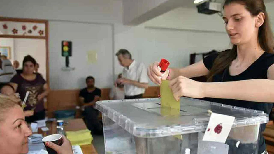 ANKET: CHP zirvede, üçüncü parti değişti!