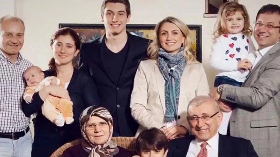 İmamoğlu’nun ailesinin evinde arama iddiası!