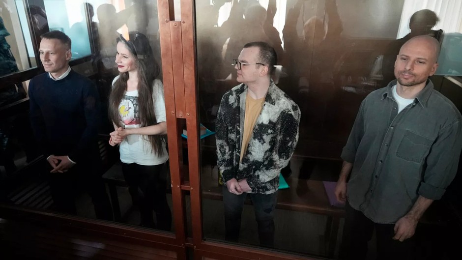 4 Rus gazeteciye aşırılıkçılık suçlaması: Hapis cezası aldılar