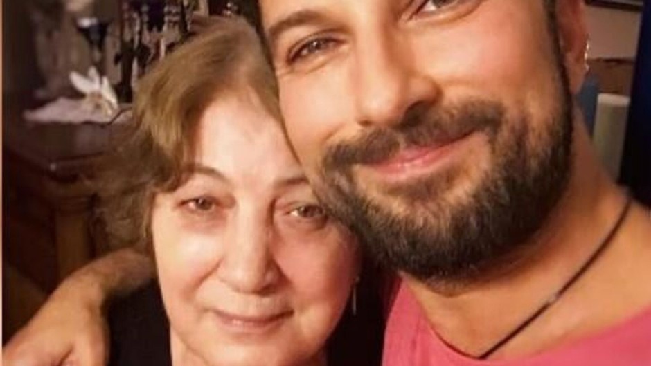 Tarkan’ın acı günü: Annesi Neşe Tevetoğlu hayatını kaybetti
