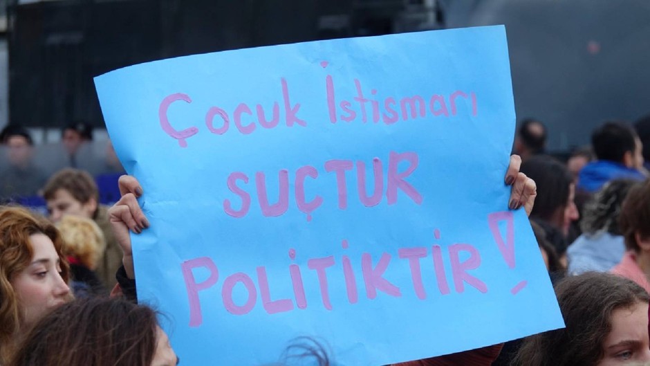 15 yaşındaki kız çocuğuna patronundan cinsel istismar! Pantolonunu çıkartıp...