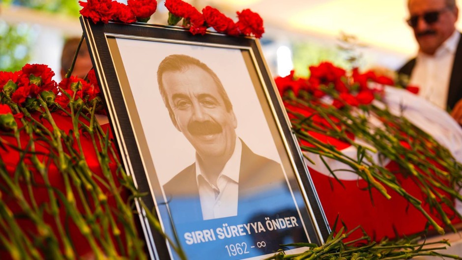BirGün yazarı Sırrı Süreyya Önder'i anlattı: En iyi mizahçılar genellikle yoksul semtlerden çıkar