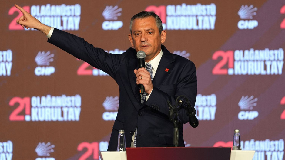 Özgür Özel Rudaw'a konuştu: Kürtlerin taleplerini bağıra bağıra söylemek benim vazifem