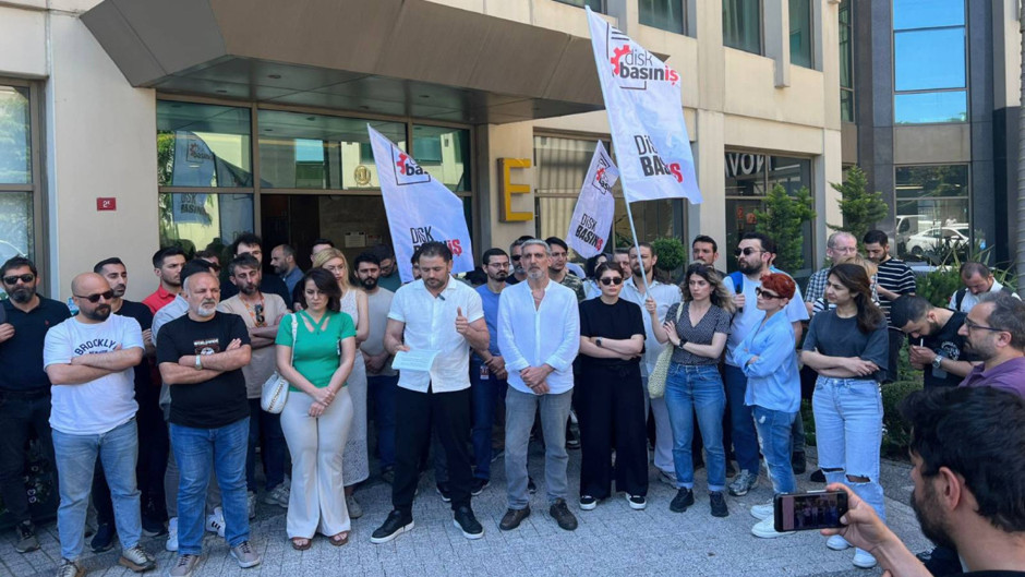 Direnen KRT TV emekçileri kazandı!