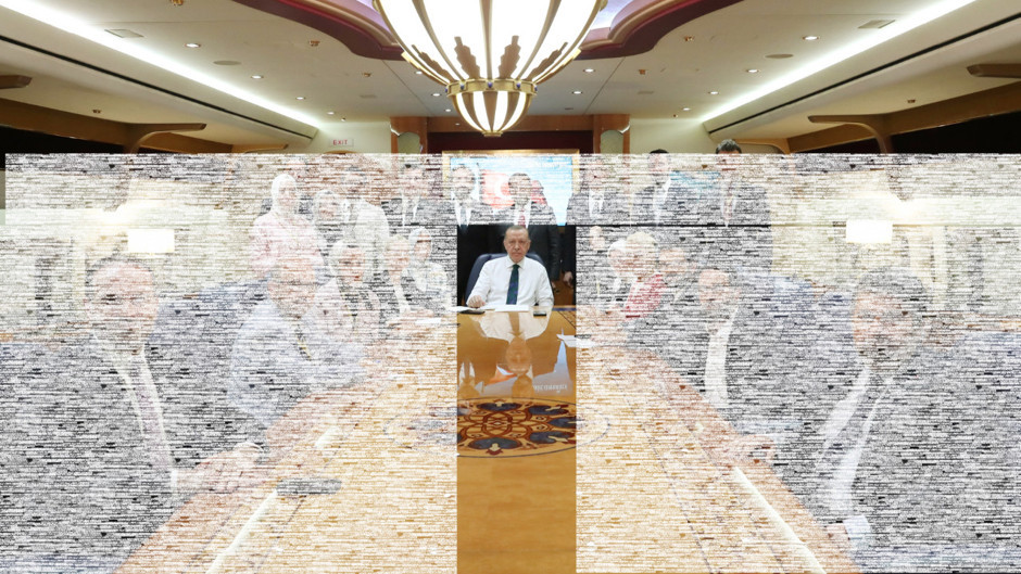 Yandaş medyanın ünlü gazetecileri yurt dışından ev alıp Türkiye'den kaçma planı yapıyormuş