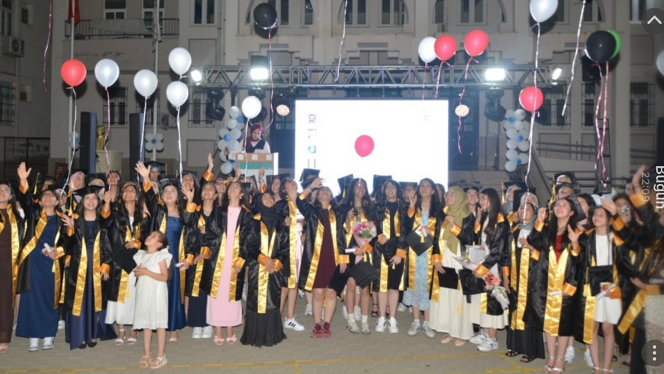 Gericiliğin daniskası! Dilipak İmam Hatiplilere saldırdı: Mini etekli ilahiyatçılar geliyormuş