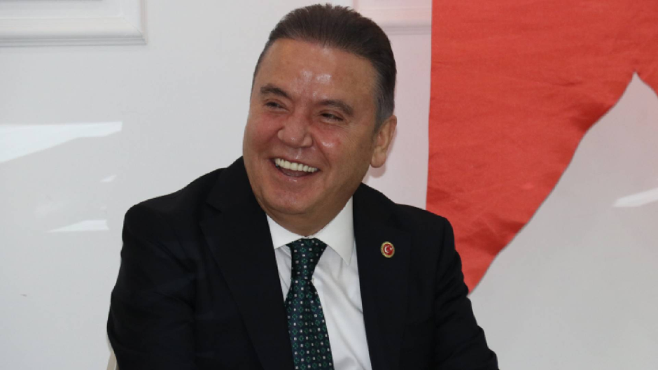CHP'li Başkan bırakmadılar: Antalya Büyükşehir Belediye Başkanı Muhittin Böcek de gözaltına alındı