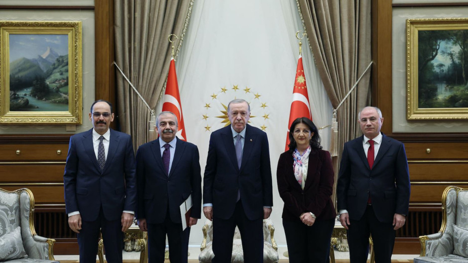 Erdoğan ile İmralı Heyeti'nin görüşmesi Bir saat süren görüşmenin ardından DEM Parti'den açıklama