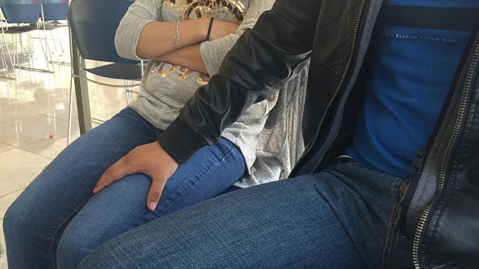 Aile danışma merkezi müdürü genç kızı taciz etti, il müdürü çocuk zaten reşitmiş diyerek savundu