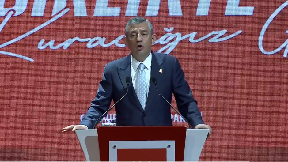 Yandaş medyada Özgür Özel'e Selahattin Demirtaş tehdidi