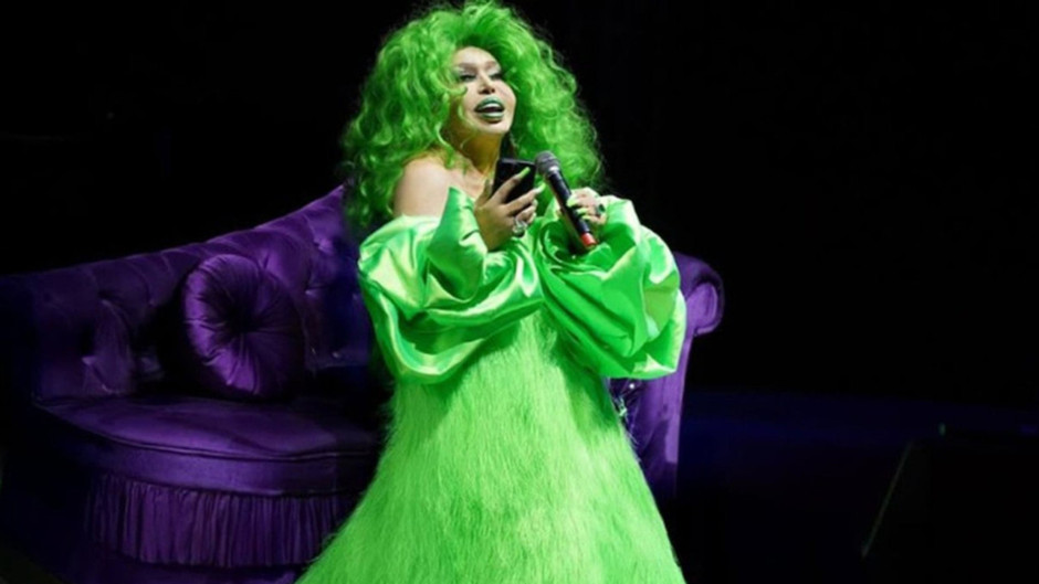 Bülent Ersoy’dan ilginç çıkış: Saray'dan duymasınlar başım ağrıyordu bir kadeh içtim derim...