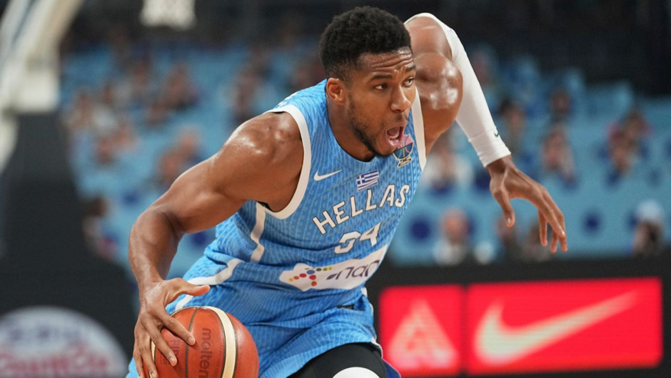 Antetokounmpo ve Schröder'den tepki çeken sözler: Lanet olası Türk bayrağını alıp gidin buradan