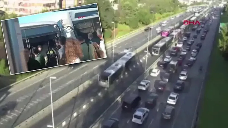 Kadıköy’de metrobüs kazası: Çok sayıda ekip bölgeye sevk edildi