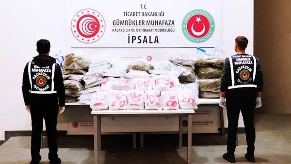 Gümrükte büyük vurgun: 1 ton 326 kilo uyuşturucu yakalandı