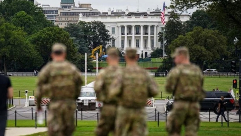ABD’de kaos! Beyaz Saray önünde 2 asker vuruldu: Trump nerede?