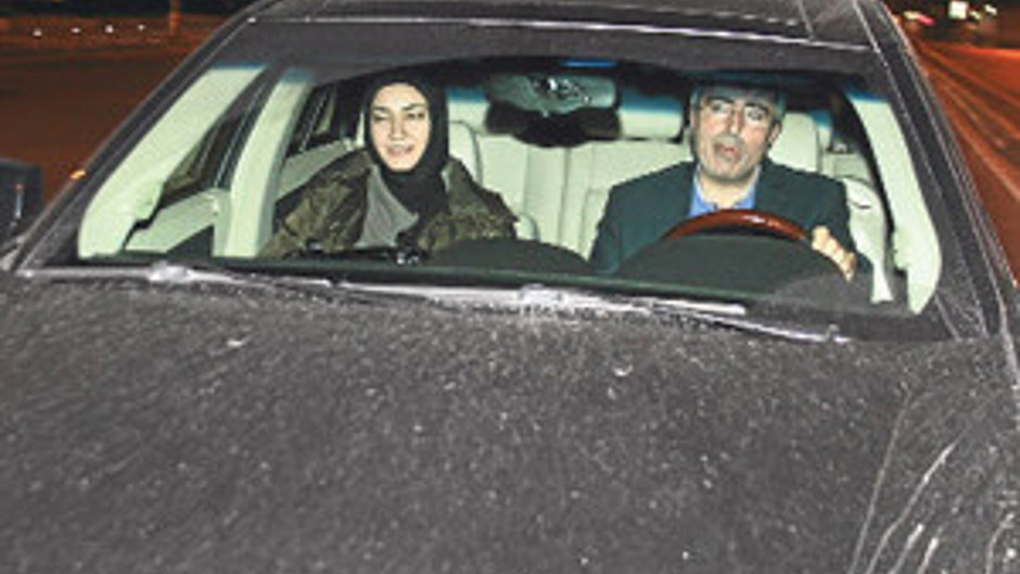 Jet Fadıl flörtte! Günaha girmek isterseniz 'sevgilisi' deyin!