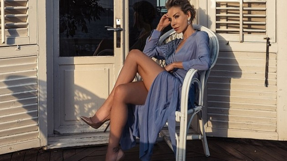 Öykü Serter'i hiç böyle seksi görmediniz