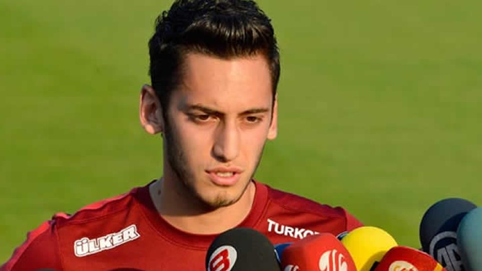 Hakan Çalhanoğlu'ndan İspanya yenilgisiyle ilgili şok itiraf