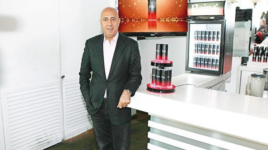 Reina'nın sahibi Mehmet Koçarslan kimdir? Reina ne demek?