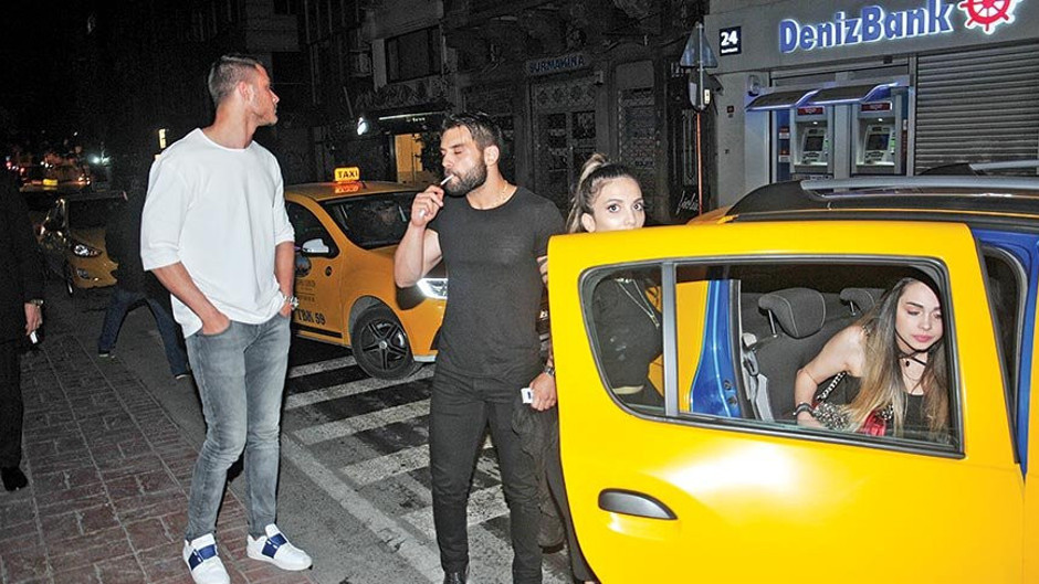 Ekin Mert Daymaz Burak Çelik'le çapkınlık turunda