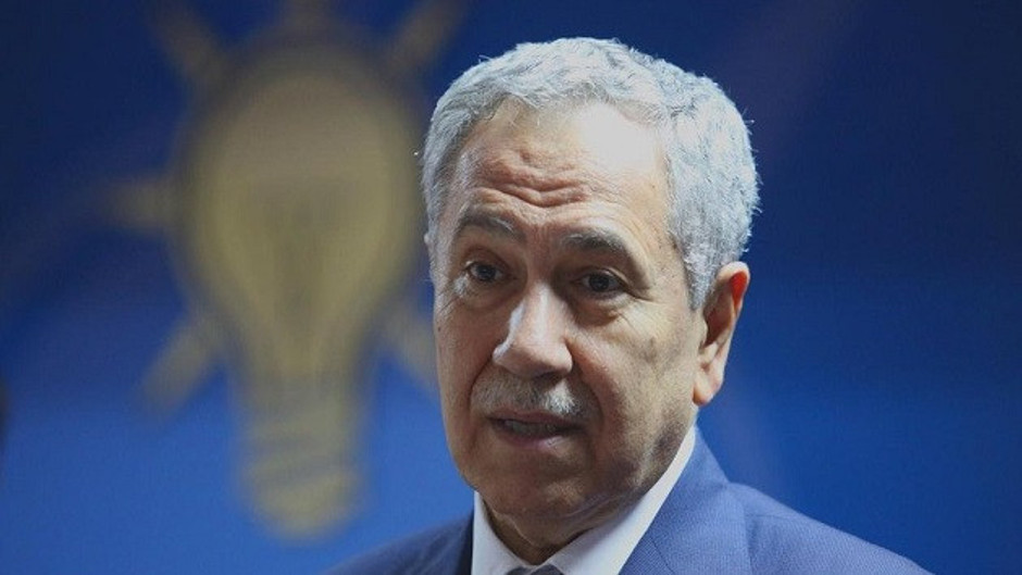 Bülent Arınç'tan +18'lik paylaşım açıklaması