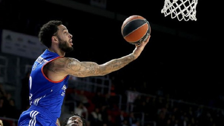 Eski Anadolu Efesli basketbolcu Honeycutt polisle çatışırken öldürüldü