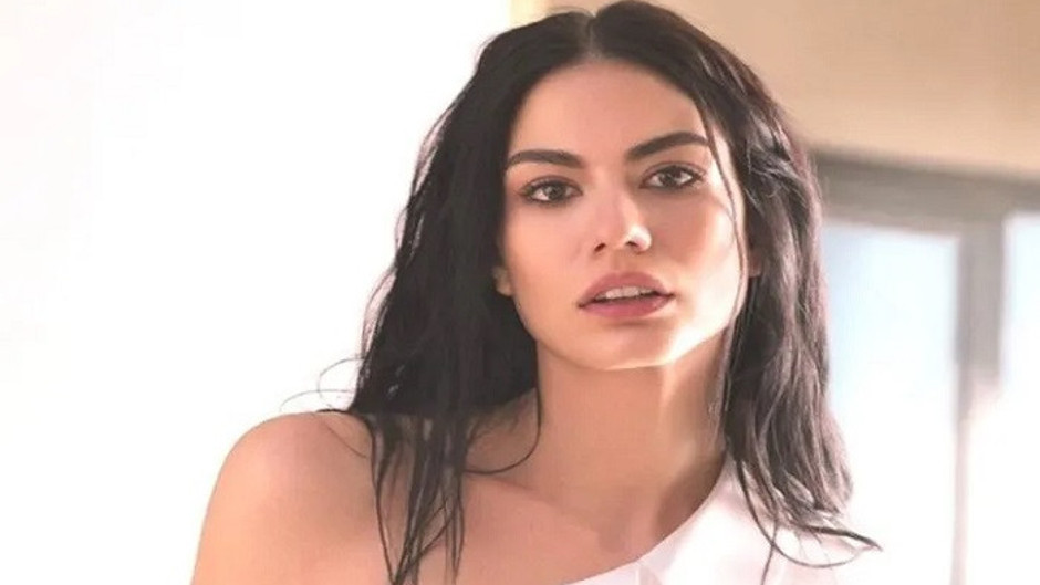 Demet Özdemir'den şaşırtan değişim