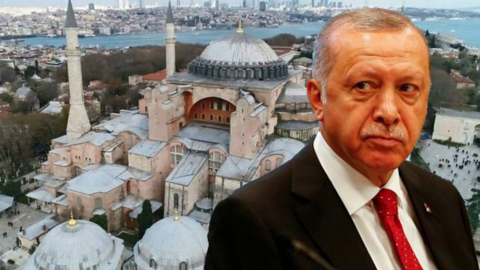 Ayasofya'nın gündeme getirilmesi AKP'nin barutunun bittiğinin ilanı
