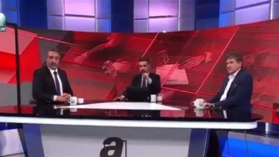 A Spor'da Mikrofon Kazası: Ne Para Çalıyorlar Abi Sen Bilmiyor Musun?