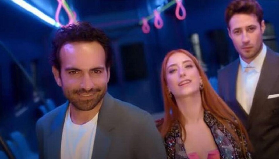 Hazal Kaya ve Buğra Gülsoy Yeni Dizi İmkansız İçin Buluştu